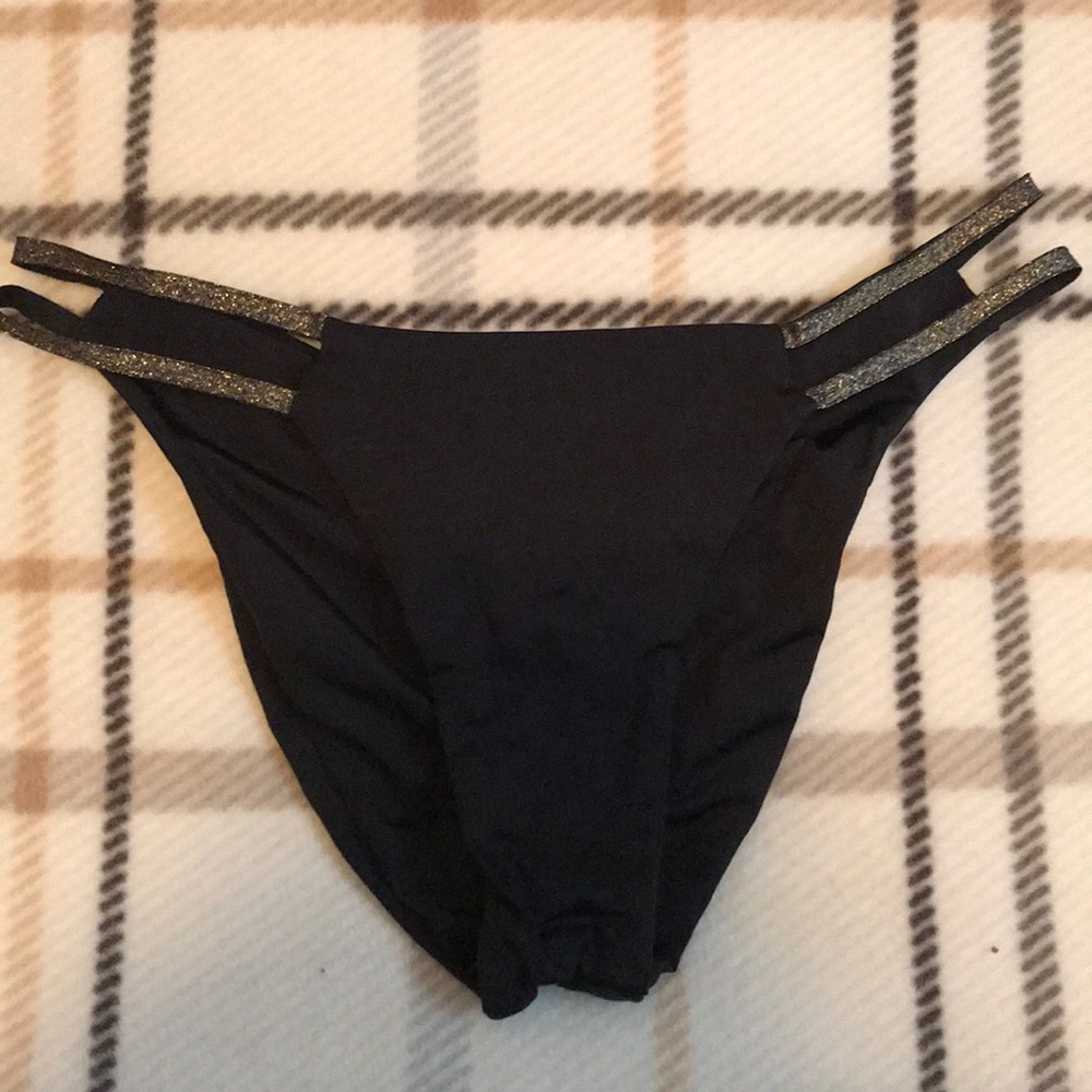 NWOT Beach Bunny Black Bikini Bottoms